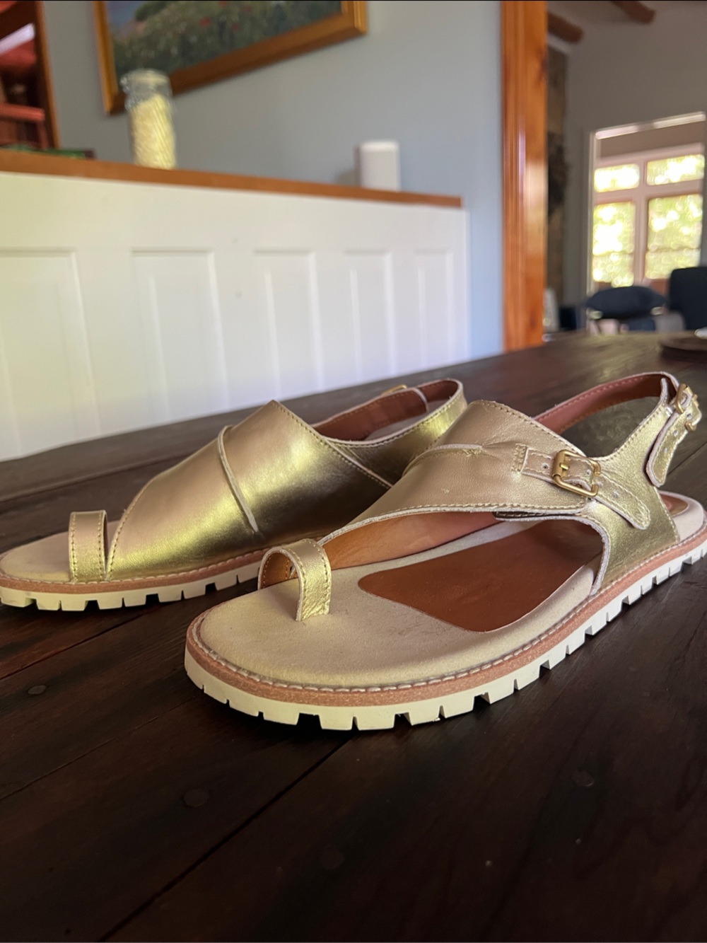 Women's Merrell Metallic Gold Toeloop Sandals Size 10